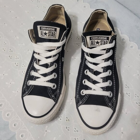 Classic Converse All Star Low Top Canvas Shoes. Unisex Men's 5, Women's 7. - Picture 3 of 8